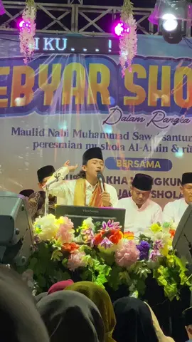 @Aflakha Mangkunegara #aflakhamangkunegara #jagadsholawatmangkunegara #gusaflakhamangkunegara #jagadsholawat #xyzbca #majelissholawat #xyzbca #majelis #fyp #padahariini #anakmajelis #kuncinelawangsuwargo 