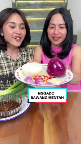 Tips menghilangkan bau badan, sering - sering makan Bawang mentah haha #faridanurhan #awurawuremplok #serunyaditiktok #foryourpage #fyp 