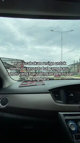 selain energi terkuras mental dan pikiranpun ikut gila #resign 