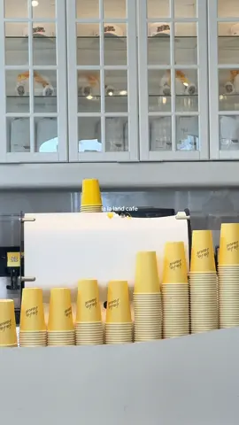 When in LA, had to stop @La La Land Kind Cafe 💫☁️☕️💛 #lalaland #la#thegrovela #lalalandkindcafe #aestheticcoffeeshop #losangeles 