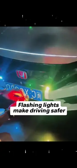 Exploding lights allow vehicles to automatically maintain distance between vehicles#tiktokshopcrossborder_seasales #tiktokshopsgsale #fyp #car #fys #goodthingshare 