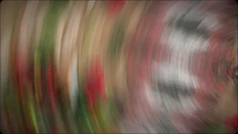 Chỉ Còn 2 Tháng Hơn Nữa Thôi đó. TẾT 2025 🎆🧧🧨#tetvuive #ThanhThoiLuotTet #xh #tet2025 #tetdongmoivuilays #nghenhaclathaytet #thanhthoiluottet #tet #ôngtaovetroi #vairal 