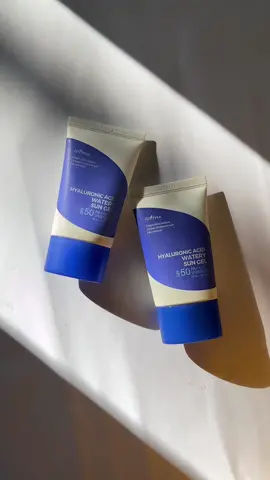 The only sunscreen that works for my acne-prone skin! The Isntree Hyaluronic Watery Sun Gel is formulated with 8 types of hyaluronic acid and provides SPF 50 PA++++ protection. It’s lightweight, absorbs quickly, and leaves no white cast. ☀️ #sunscreen #isntree #skincare #koreanskincare #ugccreator #ugc 