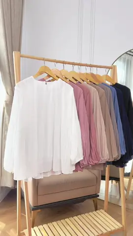 Fiona Blouse siap menemani malam minggu kamu nihhh🥰 #simpleoutfit #rekomendasioutfit #racunoutfit #outfitinspiration #promoguncang11 