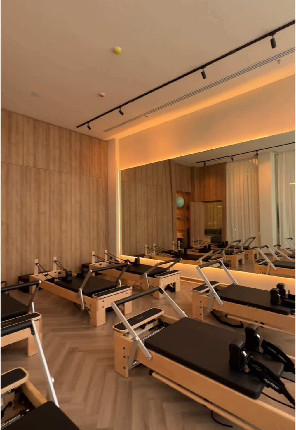Your favorite private pilates studio🧘🏻‍♀️🩰🫧🌟 #pilatique #pilates #pilatesreformer #pilatesriyadh 