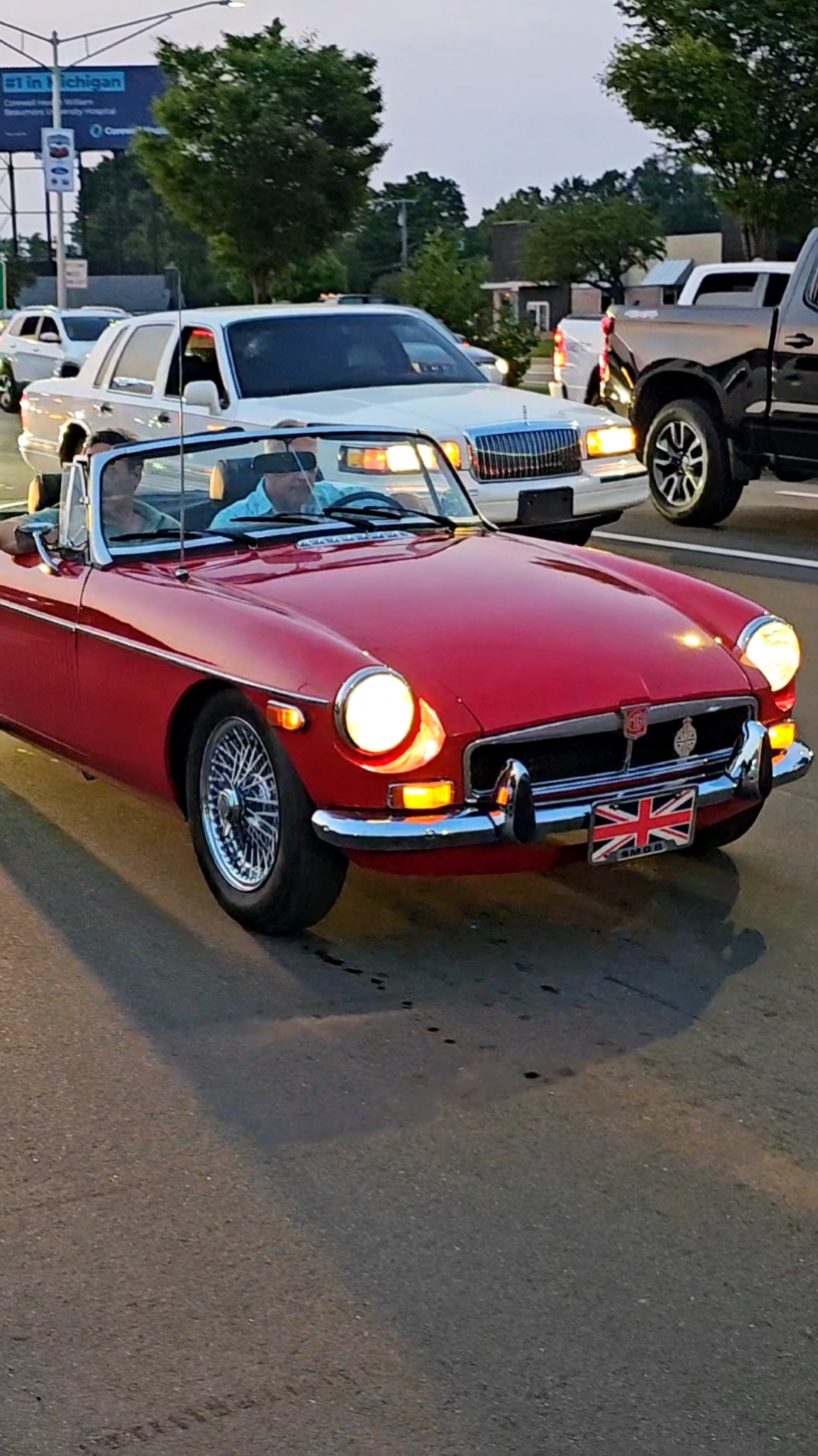 MG MGB Roadster Classic Car Drive By Engine Sound Woodward Dream Cruise 2024