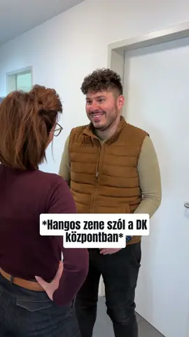 A Kereszt halála című könyvemben egy csomó dal előkerül. Ezeket a dalokat, meg néhány szereplő kedvenc dalát válogattunk össze ebben az összeállításban.  És hogy lesz-e valami izgalom is? Lesz. Hogy mi? Nem sokára azt is elmondom. 