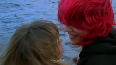 Düşünüyorum ne kadar sevmiş olabilirim? (film: iki genç kız) #wlw #sapphic #lgbtcinema 