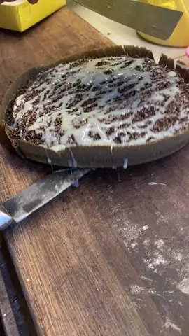 Martabak durian coklat....  #fyp  #fypシ  #fypage  #fypシ゚viral  #fyppppppppppppppppppppppp  #kulinerpekanbaruriau  #kulinerpekanbarukekinian  #kulinerpekanbaru  #martabakhitammanis  #martabakblackforest  #Martabakhitam  #pekanbaru_riau 