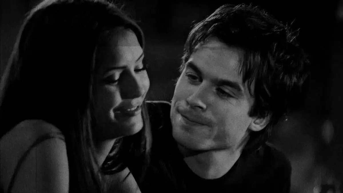 the look of love  #thevampirediaries #delena #tvd #damonsalvatore #elenagilbert #iansomerholder #ninadobrev #fyp #vampire #parati 