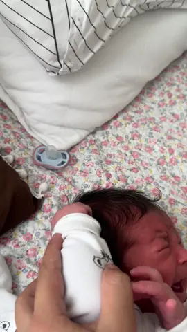 Oğlum nolur saçını çekmeyi bırak ve sakin ol nolurrrr