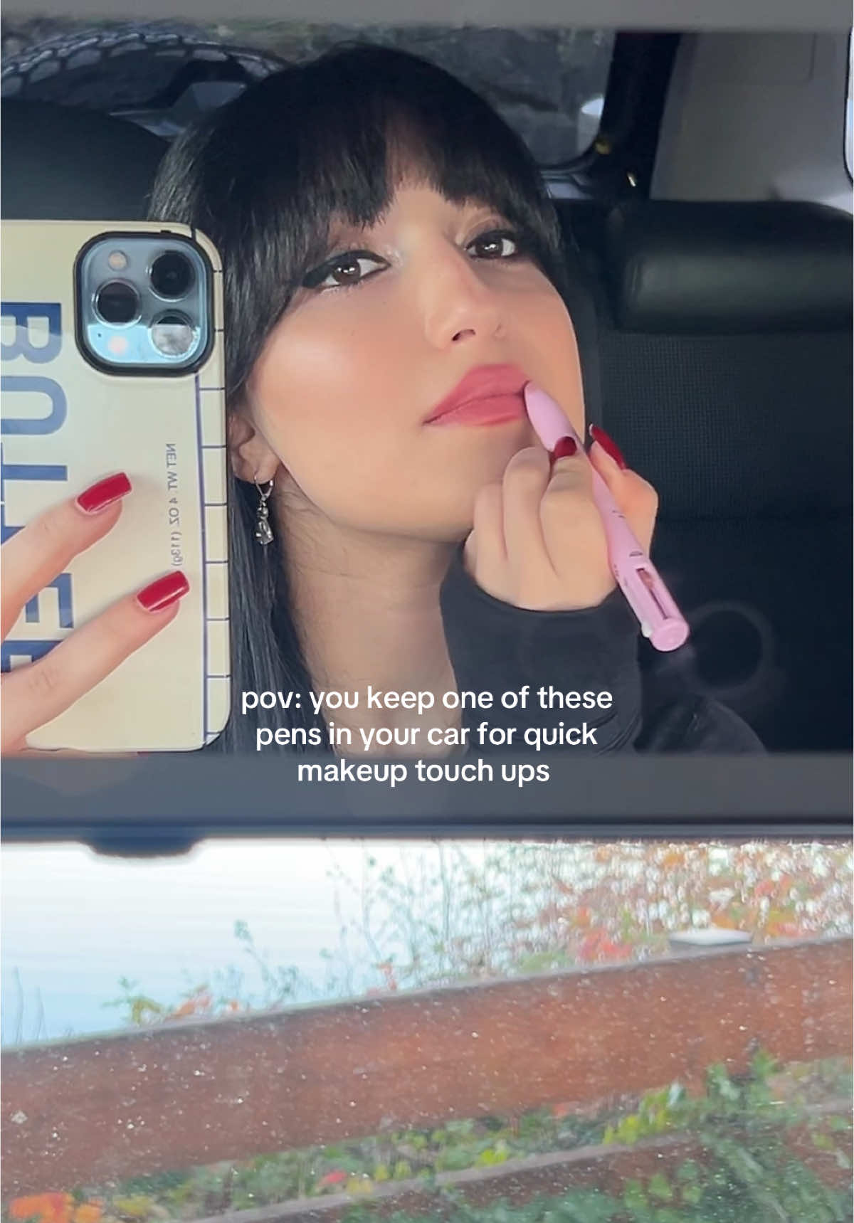 so handy and a must have! ✏️ #makeuppen #makeup #katelia #kateliabeauty #touchup 