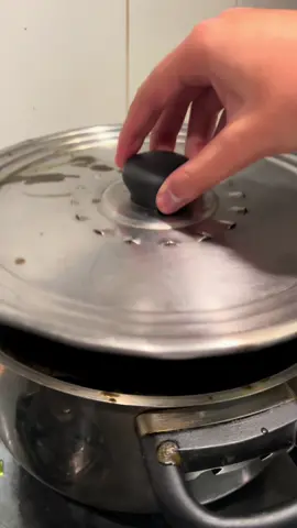 La recette sur mon profil #tunisie🇹🇳 #tunisie #tunisienne #recettetunisienne #recettefacile #tunisie_تونس #mloukhiya 