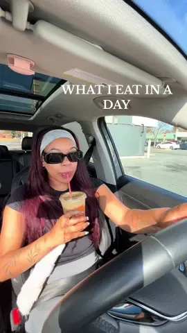 what i eat in a day as an recovering ED #fyp #whatieatinaday #foryoupageofficiall #bloom #bloompartner @Bloom Nutrition 