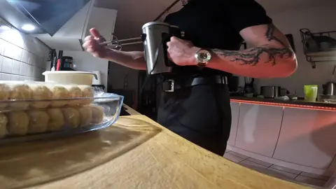 Pistachio Tiramisu 🍰.                                                   Full recipe in my broadcast channel Ingredients: 250g mascarpone  200g cream  150ml milk  1 Pck vanilla sugar  1 tbsp pistachio cream  200g ladyfingers  #cooking #Recipe #tiramisu #biker #kitchen #dessert #hands #tattoos #mencooking #viral