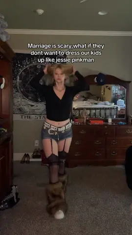 I love stacking belts #outfit #jessiepinkman #breakingbad #grunge #alternative 