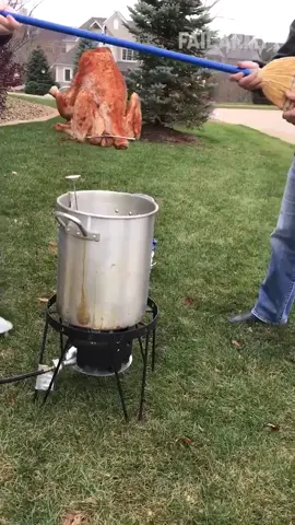 leave the turkey to the boys, they said 🦃🔥 #turkey #thanksgiving #cooking #fail #shorts