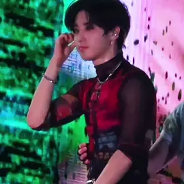 lee know loves jiddies #minsung #leeknow #hanjisung #straykids #skz #dominatetour #minsungirl #minsungedit