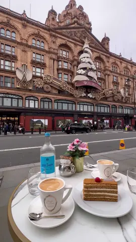 #london #harrods #لندن 