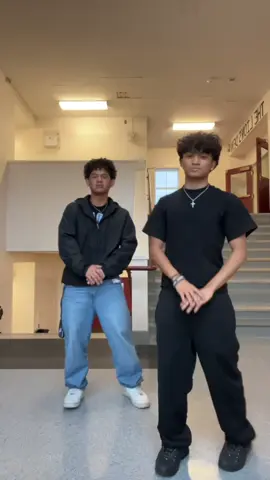 wait✋ @Ivanreyess #trixss dc: @J5🚶🏽‍♂️ 