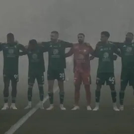 إن لم يكُن هؤلاء يستحقون فمن يستحق💚؟  #الاهلي #جمهور_الاهلي  #ahli #fyp 