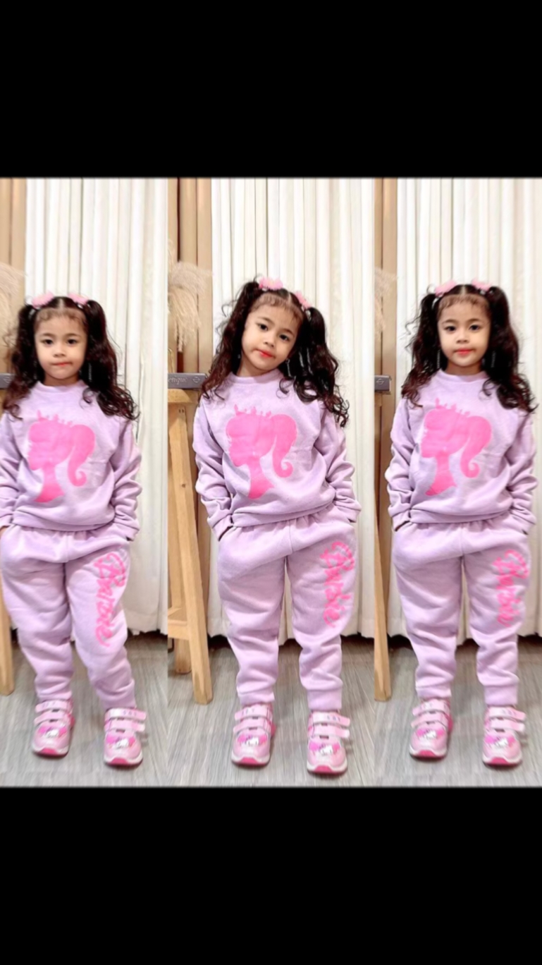 B-A-R-B-I-E Kids terno jogger cotton brass freesize fit to 3-5 y/o #giftideas #ternoforkids #terno #fyppppppppppppppppppppppp #fyp #fypシ #barbieterno #barbie 