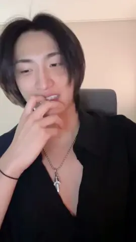 SeongHwa live 11/7/24 (29mins) His aura throughout this live was insane 😮‍💨🤌🏼 #ateez #seonghwa #parkseonghwa #seonghwabiased #seonghwaateez 