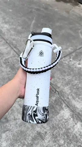 The New Aquaflask Colorwave is now Available! Get this new design on a discount! watch our live now!! #aquaflaskph #easyshopbyamara #TTSLifestylechallenge #viral @AquaFlask Philippines 