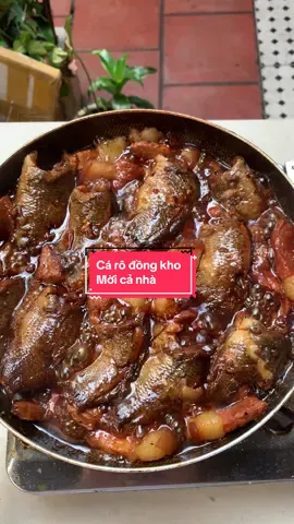 Mời cả nhà cơm trưa với cá rô đồng kho với thịt #cơmnhà #nấuăn #comque #monngonmientay #mónngonmỗingày 
