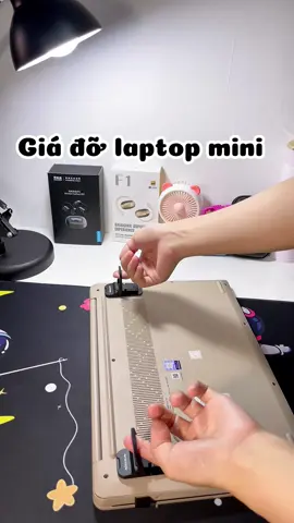 Giá đỡ laptop mini dán dính 🤩👍 #muataitiktokshop #xuhuongcongnghe #phukiencongnghe #phukienlaptop #phukienmaytinh #goclamviec #setupbanlamviec #desksetup #xuhuong2024tiktok #muasamcungtiktok #phukien #dientu #giado #giadolaptop #giadolaptopmini #giadolaptopgiare #giadolaptopnhom 