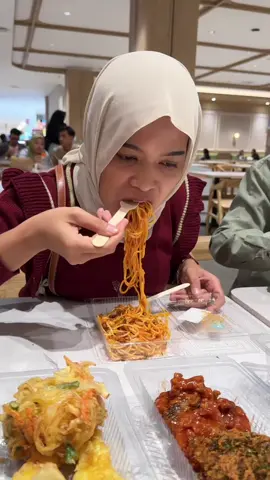 Makan di luar