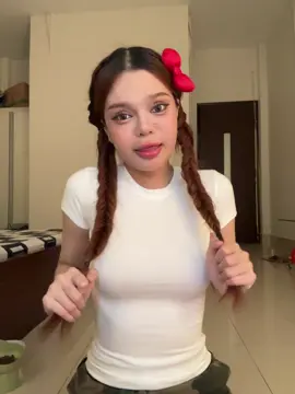 mặt còn sưn mà cứ thích quay 🤧