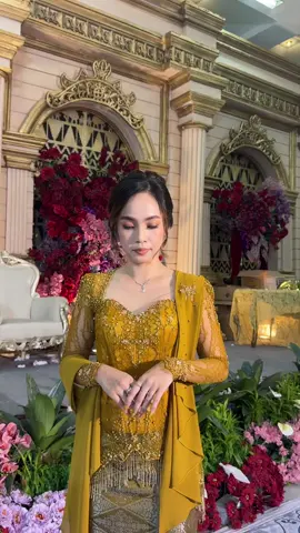 #fypシ゚viral #kebayamodern #kebayakutubaru #kebayawisuda #penjahitbandarlampung #inspirasikebayaremaja 