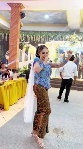 Wonogiri nek tanggapan isoh ngeri ngene ya, ngundang e ra sepele langsung mbak @Silvy Kumalasari 🙏🏻 today, ngunduh mantu kak Adit & kak Nia di Rumah Makan Laras Slogohimo. doc delapanjamcorp #silvykumalasari #wonogiri #wedding 