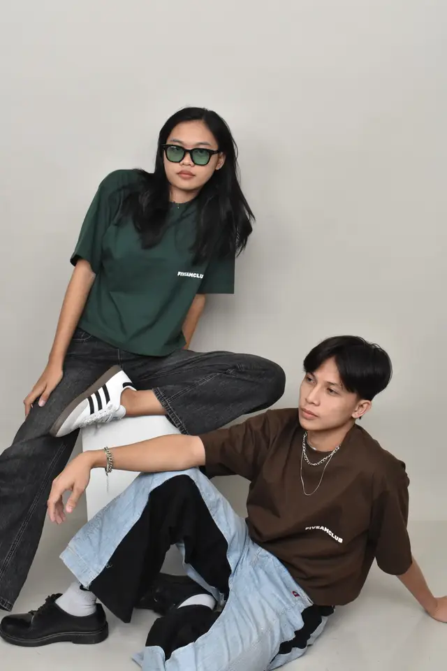 FIVEAMCLUB - Boxy Cropped Tee PHP 349  XS - L  PHP 359  XL - 2XL Message us to order!