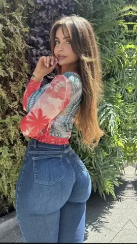 IG: evanamariaa 🔥 #igbeauties #evanamariaa