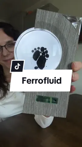 Mesmerized by this dancing ferrofluid! 😮 Watch as this magnetic liquid comes to life, moving to the rhythm of the magnetic field. It’s science and art combined—hypnotic, satisfying, and oddly relaxing! Have you ever seen anything like this? #ferrofluid #scienceismagic #sciencetok #scienceiscool #oddlysatisfying #christmasgiftidea 