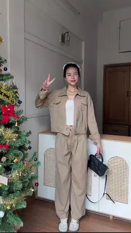 Áo khoát kaki crotop mix quần kaki nâu 🐻🤎 #1m68review #mihohouse #aokhoatkaki #aokaki #quankaki 