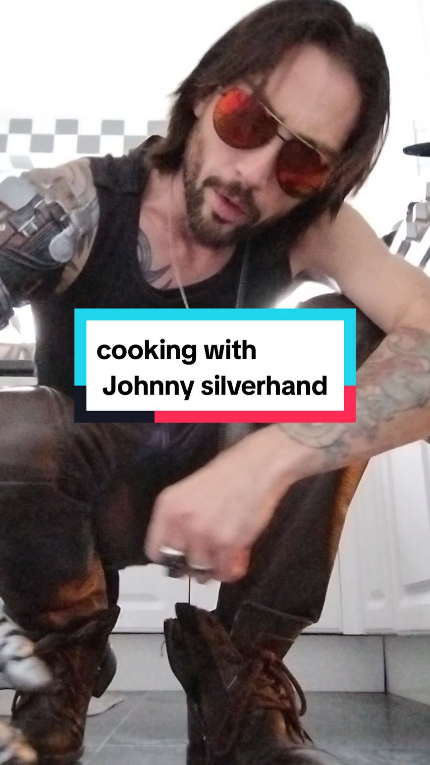 cooking with Johnny silverhand  @CD PROJEKT RED  #cyberpunkedgerunners #cyberpunk #cyberpunk2077memes #cyberpunkedit #cyberpunk2077 #cyberpunk2077clips #cyberpunk2077edit #cyberpunk2077phantomliberty #cyberpunkmeme  #cyberpunkmemes #cyberpunk #johnnysilverhand #johnnysilverhandedit #videogame #gamememes #foryou #foryoupage 