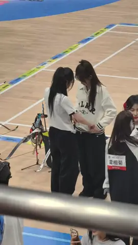 Wang ini gimna konsep nya zsy itu lawan team lu😭 #wangyi #zhoushiyu #sqhy #诗情画奕 #王奕 #周诗雨 #snh48 #foryou #fyp 