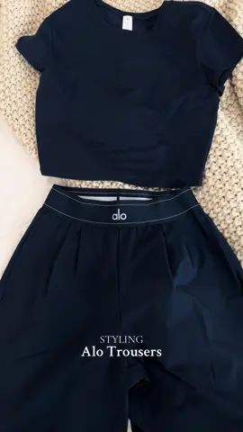 Alo trousers styled 5 ways 🫐  @Alo Yoga  #ootdinspo #casualoutfits #aloyoga #fashion #fashiontiktok #paratii  #hauls #outfitideas #shopping  
