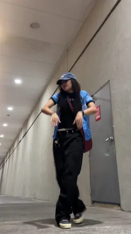 I got tired sa dulo (just danced to this  bop agaiiin) Dc @ja ⋆˙⟡ 💙 #dancechallenge #loyalchrisbrown #trend 