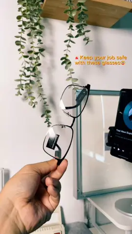 Working from the office? No problem! These smart glasses switch from work mode to sunglasses instantly. #BlackFridaydeals2024 #blackfridaysale #blackfridayshopping 