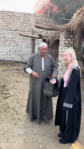 عم عيسي خلاني احلب الجاموسه😂😂