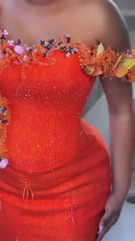 One word for this BEAUTY 🧡 For your customized Kente bookings/inquiries ☎️0245744224 #kente #kentedesigns #engagement #ghanatiktokers🇬🇭🇬🇭🇬🇭 