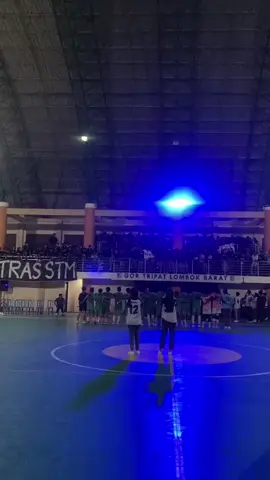 yg lelah menepi yg cinta tetap berdiri untuk kebanggaan 🐯🛠 ULTRAS STM .  .  .  .  #stm #stmstoryy🌻 #stmmataram #lewatberanda #gortripatgerunglombokbarat #macanteknik #