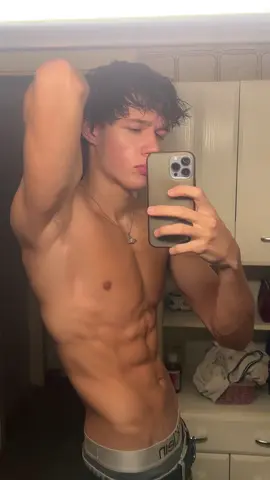 6’4