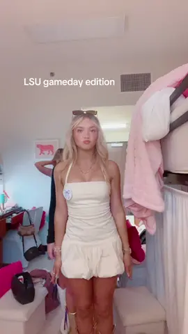 #dresstoimpress #lsu #gameday #lsufootball #lsutigers #gamedayoutfit 