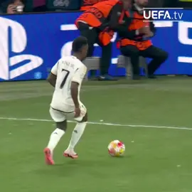 A arte de driblar pt.2                                                     #uefachampionsleague #uefa #football #skills #fyyyyyyyyyyyyyyyy #fy #viral 