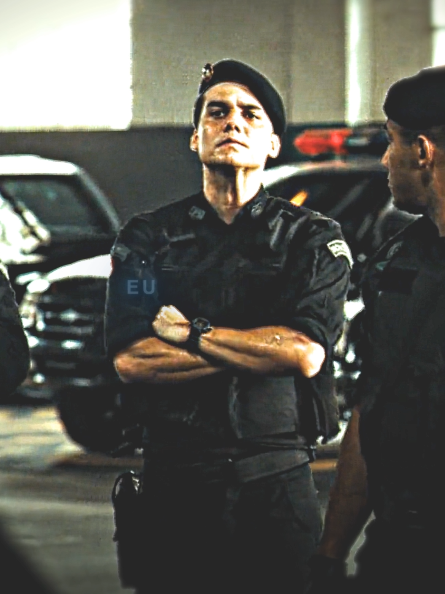 Melhor filme brasileiro? #tropadeelite #tropadeelite2 #tropadeeliteedit #viralvideos #foryoupagе #filmesparaassistir